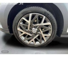 Hyundai Kona 1.6 GDI HEV Style Sky Lime DCT de 2022 con 39.000 Km por 23.990 EUR. en Madrid