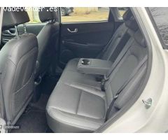 Hyundai Kona 1.6 GDI HEV Style Sky Lime DCT de 2022 con 39.000 Km por 23.990 EUR. en Madrid