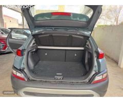 Hyundai Kona 1.0 TGDI Maxx 4X2 DCT de 2022 con 79.568 Km por 21.900 EUR. en Madrid