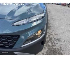 Hyundai Kona 1.0 TGDI Maxx 4X2 DCT de 2022 con 79.568 Km por 21.900 EUR. en Madrid