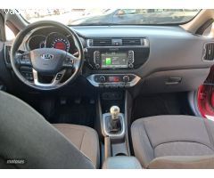 Kia Rio 1.2i 84cv (GPS+CAMARA TRAS) de 2015 con 150.000 Km por 6.950 EUR. en Madrid