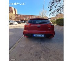 Kia Rio 1.2i 84cv (GPS+CAMARA TRAS) de 2015 con 150.000 Km por 6.950 EUR. en Madrid