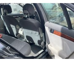 Mercedes Clase C C 180 Berlina de 2011 con 155.000 Km por 9.000 EUR. en Salamanca
