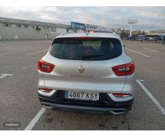Renault Kadjar Zen de 2019 con 51.000 Km por 18.500 EUR. en Valladolid