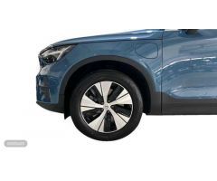 Volvo XC40 Recharge Plus, T4 plug-in hybrid, El?ctrico/Gasolina, Bright de 2023 con 17.291 Km por 40