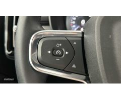 Volvo XC40 Recharge Plus, T4 plug-in hybrid, El?ctrico/Gasolina, Bright de 2023 con 17.291 Km por 40