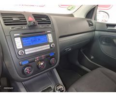 Volkswagen Golf 1.6 i de 2007 con 132.651 Km por 6.990 EUR. en Tarragona