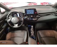 Toyota C-HR 1.8 125H de 2022 con 43.500 Km por 24.900 EUR. en Tarragona