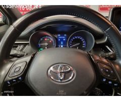 Toyota C-HR 1.8 125H de 2022 con 43.500 Km por 24.900 EUR. en Tarragona