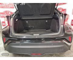 Toyota C-HR 1.8 125H de 2022 con 43.500 Km por 24.900 EUR. en Tarragona