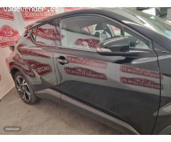 Toyota C-HR 1.8 125H de 2022 con 43.500 Km por 24.900 EUR. en Tarragona