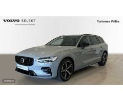 Volvo V 60 Plus, B4 Mild Hybrid, Gasolina, Dark de 2024 con 7 Km por 47.900 EUR. en Barcelona