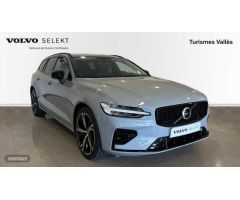 Volvo V 60 Plus, B4 Mild Hybrid, Gasolina, Dark de 2024 con 7 Km por 47.900 EUR. en Barcelona
