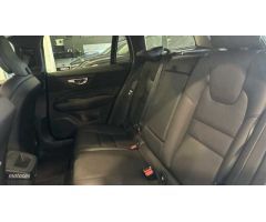 Volvo V 60 Plus, B4 Mild Hybrid, Gasolina, Dark de 2024 con 7 Km por 47.900 EUR. en Barcelona