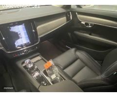 Volvo V 90 Plus, B4 AWD Mild Hybrid, Diesel, Bright de 2024 con 1 Km por 63.900 EUR. en Navarra
