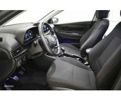 Hyundai i20 1.0 TGDI Klass 100 de 2024 con 18.454 Km por 19.490 EUR. en A Coruna
