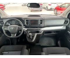 Toyota Proace Verso Family L1 2.0D 8pl. Advance 145CV de 2022 con 69.000 Km por 32.900 EUR. en Guipu