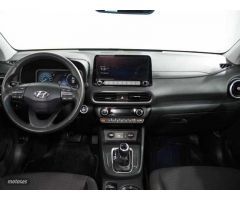 Hyundai Kona 1.6 GDI DT Tecno 2C de 2022 con 32.990 Km por 23.990 EUR. en Cadiz