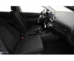 Hyundai i20 1.0 TGDI Klass 100 de 2022 con 24.422 Km por 15.700 EUR. en Almeria