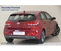 Hyundai i30 1.5 DPI Klass SLX 110 de 2023 con 15.435 Km por 18.300 EUR. en Lleida