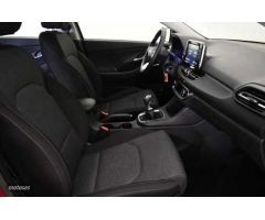Hyundai i30 1.5 DPI Klass SLX 110 de 2023 con 15.435 Km por 18.300 EUR. en Lleida