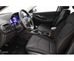 Hyundai i30 1.5 DPI Klass SLX 110 de 2024 con 16.366 Km por 18.600 EUR. en Lleida