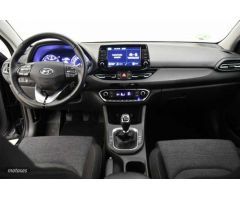 Hyundai i30 1.5 DPI Klass SLX 110 de 2024 con 16.366 Km por 18.600 EUR. en Lleida