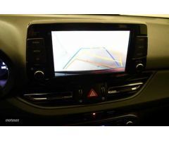 Hyundai i30 1.5 DPI Klass SLX 110 de 2024 con 16.366 Km por 18.600 EUR. en Lleida