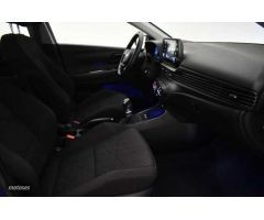 Hyundai Bayon 1.0 TGDI 48V Maxx de 2024 con 15.263 Km por 19.500 EUR. en Salamanca