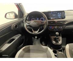 Hyundai i10 1.2 MPI Tecno 2C de 2021 con 24.100 Km por 13.600 EUR. en Barcelona