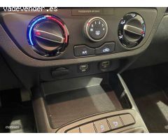 Hyundai i10 1.2 MPI Tecno 2C de 2021 con 24.100 Km por 13.600 EUR. en Barcelona