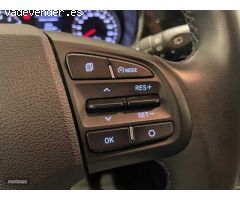Hyundai i10 1.2 MPI Tecno 2C de 2021 con 24.100 Km por 13.600 EUR. en Barcelona