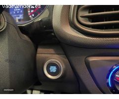 Hyundai i10 1.2 MPI Tecno 2C de 2021 con 24.100 Km por 13.600 EUR. en Barcelona