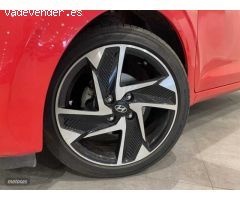 Hyundai i10 1.2 MPI Tecno 2C de 2021 con 24.100 Km por 13.600 EUR. en Barcelona