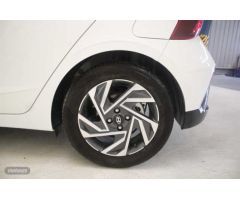 Hyundai i20 1.0 TGDI Klass 100 de 2024 con 10.869 Km por 18.900 EUR. en Burgos
