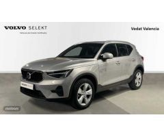 Volvo XC40 2.0 B3 CORE AUTO 163 5P de 2024 con 25.500 Km por 33.900 EUR. en Valencia