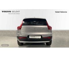 Volvo XC40 2.0 B3 CORE AUTO 163 5P de 2024 con 25.500 Km por 33.900 EUR. en Valencia