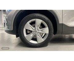 Volvo XC40 2.0 B3 CORE AUTO 163 5P de 2024 con 25.500 Km por 33.900 EUR. en Valencia
