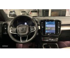 Volvo XC40 2.0 B3 CORE AUTO 163 5P de 2024 con 17.076 Km por 33.900 EUR. en Valencia