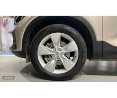Volvo XC40 2.0 B3 CORE AUTO 163 5P de 2024 con 17.076 Km por 33.900 EUR. en Valencia