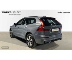 Volvo XC 60 2.0 T6 RECHARGE PLUS DARK AUTO 4WD 350 5P de 2024 con 31.566 Km por 47.900 EUR. en Valen