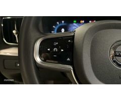 Volvo XC 60 2.0 T6 RECHARGE PLUS DARK AUTO 4WD 350 5P de 2024 con 31.566 Km por 47.900 EUR. en Valen