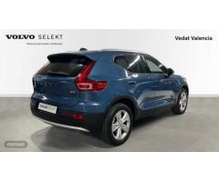 Volvo XC40 XC40 Core, B3 Mild Hybrid, Gasolina de 2024 con 27.100 Km por 33.900 EUR. en Valencia