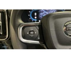 Volvo XC40 XC40 Core, B3 Mild Hybrid, Gasolina de 2024 con 27.100 Km por 33.900 EUR. en Valencia