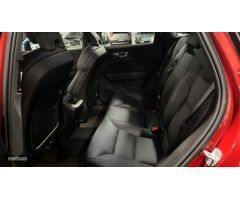 Volvo XC 60 2.0 B4 D PLUS DARK AUTO 197 5P de 2024 con 20.227 Km por 43.900 EUR. en Valencia
