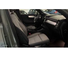 Volvo XC40 2.0 B3 CORE AUTO 163 5P de 2024 con 24.800 Km por 33.900 EUR. en Valencia