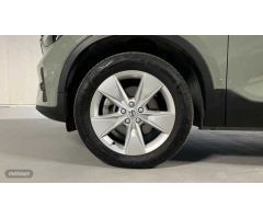 Volvo XC40 2.0 B3 CORE AUTO 163 5P de 2024 con 24.800 Km por 33.900 EUR. en Valencia