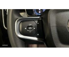 Volvo XC40 2.0 B3 CORE AUTO 163 5P de 2024 con 24.800 Km por 33.900 EUR. en Valencia