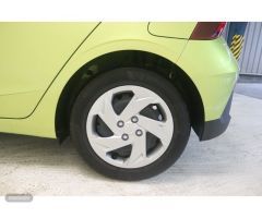 Hyundai i20 1.2 MPI Essence 62 kW (84 CV) de 2024 con 3.526 Km por 14.990 EUR. en MADRID