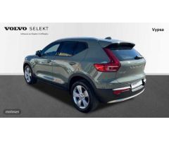 Volvo XC40 2.0 B3 CORE AUTO 163 5P de 2024 con 23.375 Km por 33.500 EUR. en Cordoba